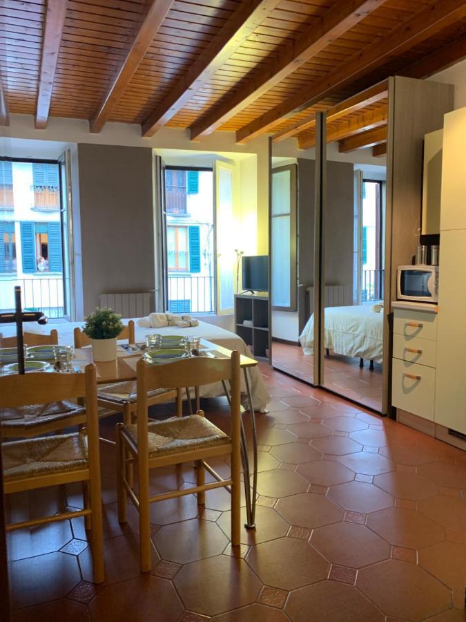 Studio Apartment Una Finestra Su Como Exterior photo